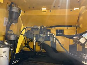 Excavateur d'occasion Kobelco Kobelco Sk260 Excavateurs 25 tonnes 26 tonnes Excavateur sur chenilles Kobelco d'occasion avec godet - Product Image 5