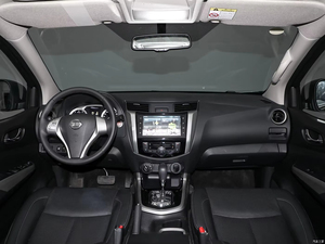 Camioneta <span class=keywords><strong>Nissan</strong></span> Navara en Oferta, 4x4, Caja <span class=keywords><strong>de</strong></span> Cambios Automática, 150-200 CV, Nueva Condición, Emisión Euro VI, Neumáticos R18, Tracción Delantera, Depósito Izquierdo - Product Image 2