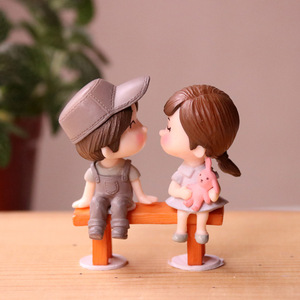 Soododo Hot Bán Mini PVC Ngồ<span class=keywords><strong>i</strong></span> Băng Ghế Dự Bị Hôn Búp Bê Mô Hình Phim Hoạt Hình Hình Đồ Trang Trí Nhỏ Món Quà Ngày Valentine - Product Image 3