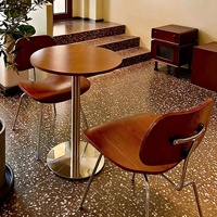 Table et chaise de salle à manger pliantes contemporaines minimalistes pour usage commercial, restaurant occidental, couleur noyer