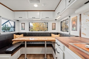 Nouveau design – Camping-car de luxe moderne en fibre de verre pour 4 personnes, grande capacité, avec service OEM/ODM, à <span class=keywords><strong>vendre</strong></span> - Product Image 3