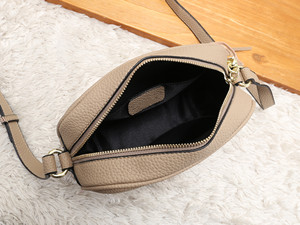 Nouveaux sacs à bandoulière en cuir mini avec pompon 2024, sacs à bandoulière en cuir pour femmes, bandoulière de guitare - Product Image 4