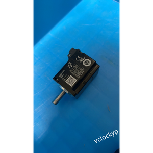 YASKAWA SGM7J-A5AFA21 50W AC d'occasion - Product Image 6