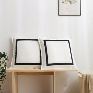 Sarung Bantal Sofa Persegi Putih, Sarung Bantal Beludru Lembut dengan Pom Pom untuk Dekorasi Rumah Ruang Tamu Kamar Tidur - Product Image 6