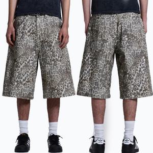 Shorts en jean baggy pour homme, imprimé léopard, délavé, style rétro, longueur genou, tissé, haute qualité, pour l'entraînement, Jorts - Product Image 1