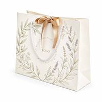 Sac en papier de luxe fait main avec logo estampé à chaud en feuille d'or et corde en coton, petit sac cadeau personnalisé pour rouges à lèvres, vente en gros
