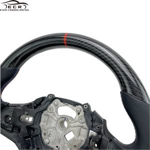 Volante de fibra de carbono de fondo plano de diseño personalizado Ever-Carbon Racing ECR para BMW M4 G82 <span class=keywords><strong>2022</strong></span> volante de competición - Product Image 4