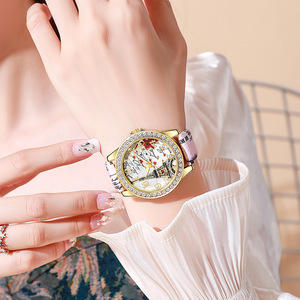 <span class=keywords><strong>Montre</strong></span> Femme Grande Taille Mode Luxe Cristal Tour Eiffel <span class=keywords><strong>Paris</strong></span> Montres Femme Bracelet en Cuir Quartz <span class=keywords><strong>Montre</strong></span>-bracelet Casual Montres Femme - Product Image 6