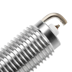 หัวเทียนแท้ NGK สำหรับรถยนต์ สตาร์ทติดเร็ว อะไหล่จุดระเบิดอัตโนมัติ โรงงานผลิต จำหน่ายส่งทั่วโลก รุ่น 5787 - Product Image 5