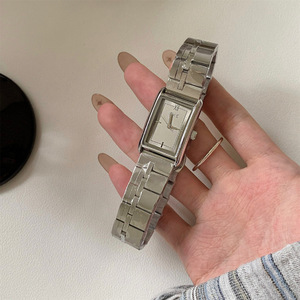 Nuevo Reloj de Pulsera de Acero Inoxidable con Movimiento de Cuarzo para Mujer - Product Image 6