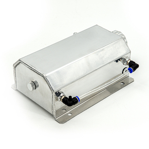 2L Universal Motor Aceite Combustible Gas Catch Can Respiradero Tanque Botella Refrigerante Radiador Tanque de desbordamiento - Product Image 3