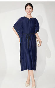 Vestido Midi Plisado con Rayas Verticales PY para Mujer, Holgado, Casual, con Cintura Ajustable, Diseño de Moda Femenina, Tienda Online de Venta al Por Mayor - Product Image 6