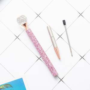 Stylo bille publicitaire créatif personnalisé en gros avec paillettes rondes en forme de diamant pour cadeau de fille - Product Image 4