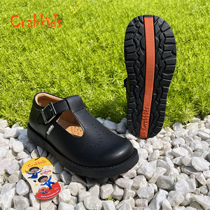 Crabkids toptan 27-42 metre siyah havalandırma T düğmeleri ile kızlar için uygun seyahat okul ayakkabısı - Product Image 4