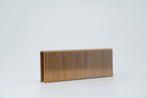 उच्च गुणवत्ता वाले औद्योगिक निर्माण स्टेपल 15गा गैल्वेनाइज्ड गोल्डन पीला गोंद लकड़ी के लिए - Product Image 3