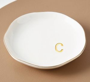 11*11*2 см белый фарфор нерегулярные английские буквы держатель для ювелирных изделий блюдо керамическое кольцо лоток безделушку тарелка для декора коробка для хранения - Product Image 4