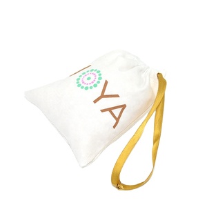 Pochette à bijoux en toile de coton et lin blanc avec logo personnalisé, sacs à cordon avec cordon - Product Image 4
