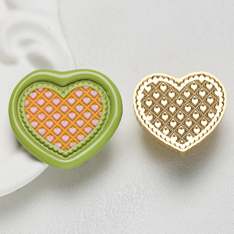 Plein d'amour (26,3 mm x 23,4 mm)