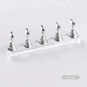 แท่นโชว์เล็บอะคริลิค 5 ชิ้น พร้อมแม่เหล็กสำหรับฝึกทำเล็บในร้านเสริมสวย - Product Image 6