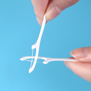 Hilo Dental con Palillo, 50 Unidades, Forma de Media Luna, Herramienta Portátil para Limpieza Dental - Product Image 3