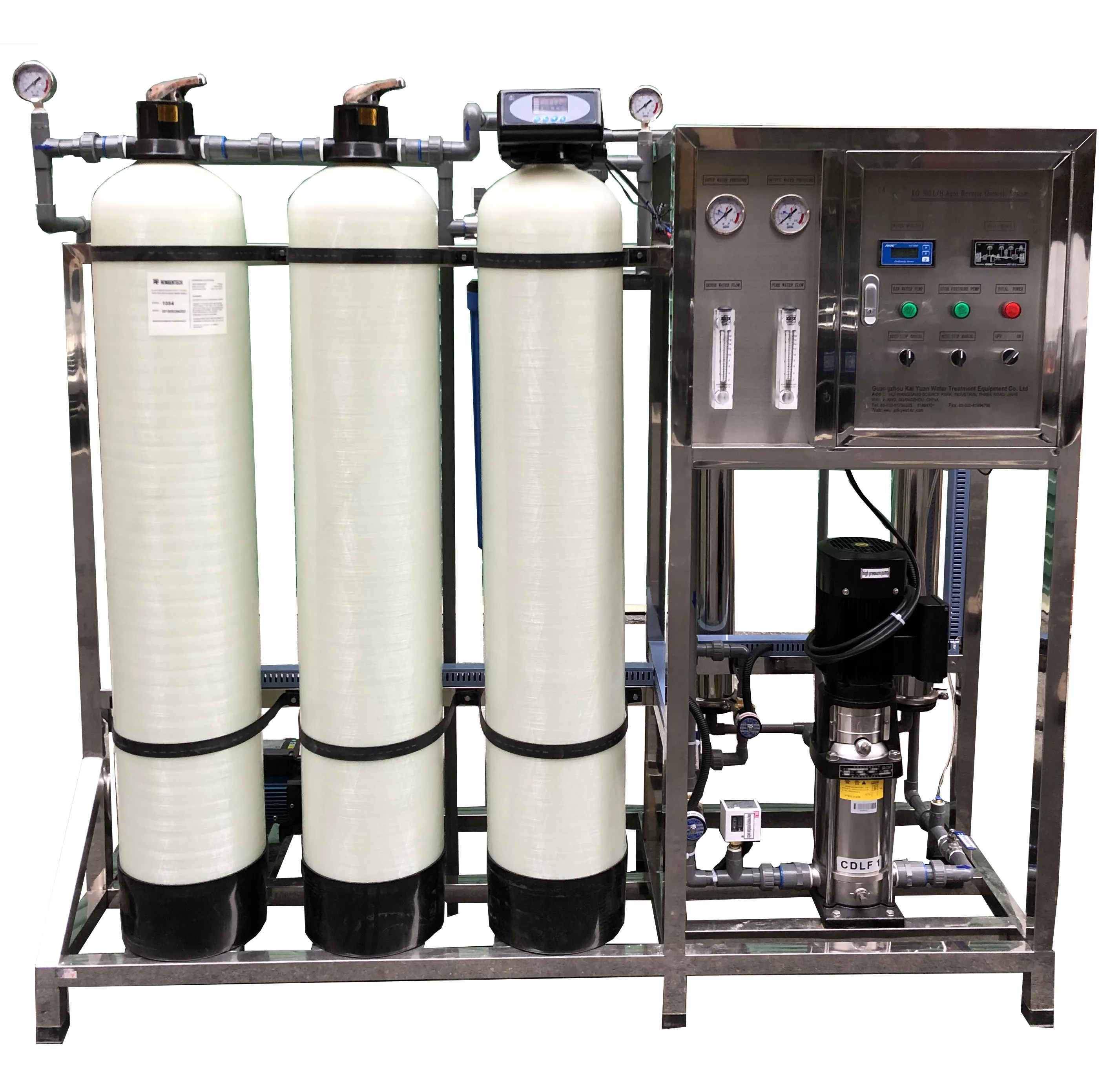 500lts/hr bir antiscalant dozaj pompası, karbon filtre ve su yumuşatıcı