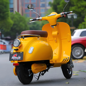 La Romántica y Hermosa <span class=keywords><strong>Roma</strong></span> Combinada con la Elegante y Sofisticada Motocicleta Eléctrica de 2000W Te Traerá una Atractividad Mortal - Product Image 4