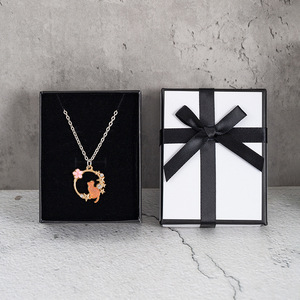 Caja de joyería personalizada con tapa y base de lujo, caja de embalaje de joyería de papel rígido y bolsa de regalo, caja de joyería forrada de satén - Product Image 4