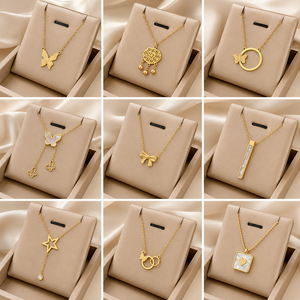 สร้อยคอจี้รูปหัวใจผีเสื้อแบบมินิมอล ชุบทอง 18K บนตัวเรือนสแตนเลส สำหรับผู้หญิงและผู้ชาย - Product Image 2
