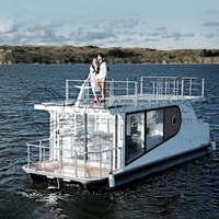 Maison flottante préfabriquée, bateau-maison, mini-maison, bateau de fête, petite maison aquatique, hôtel flottant sur le lac ou la rivière