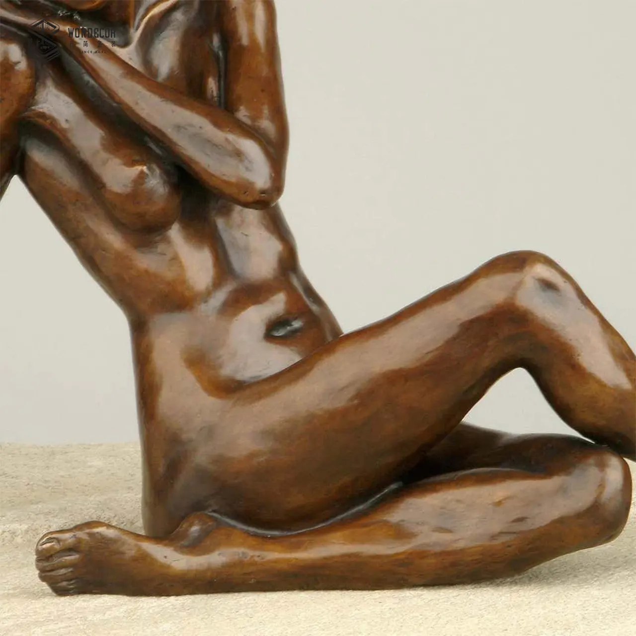 Escultura de cobre feminina sexy nua