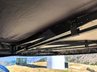 Toldo XL de 270 Grados con Doble Poste, LED Integrado, Impermeable, Patas Ajustables, Cobertizo Completo para Coche y Camping