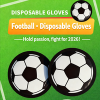 Gants jetables transparents en plastique : l'accessoire indispensable pour les supporters de football, pour regarder les matchs, servir des collations, distribuer de la bière et assurer la hygiène.