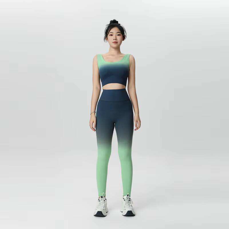 สีเขียวไล่ระดับ