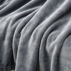 Couverture décorative en flanelle unie personnalisée Couverture en flanelle personnalisée avec photos Couvertures lourdes pour l'hiver 2PLY - Product Image 5