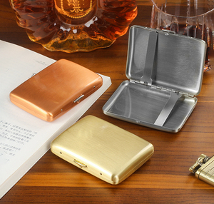 <span class=keywords><strong>Étui</strong></span> <span class=keywords><strong>à</strong></span> cigarettes miroir en acier inoxydable 16 pièces <span class=keywords><strong>étui</strong></span> <span class=keywords><strong>à</strong></span> cigarettes organisateur personnalisé créatif pour hommes - Product Image 5