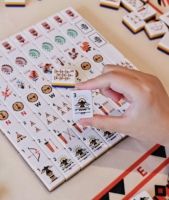 Tuiles de Mahjong américaines modernes en acrylique, vertes, gravées au laser, thème indien, fabriquées à la main, luxueuses, portables, jeux pour quatre personnes