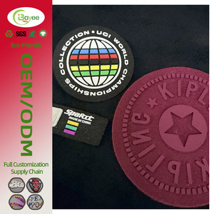Parches de Goma 3D Multicolor con Relieve Microinyectado Personalizados OEM, Parches de Silicona Impermeables para Abrigos y Bolsos - Product Image 1
