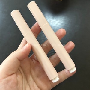 ISMAN Lujoso Tubo Redondo Delgado de 3g para Lápiz Labial con Mecanismo de Clic, Bálsamo Labial en Lápiz de 8mm, Venta al por Mayor, Etiqueta Privada, Envase de Plástico Vacío - Product Image 2