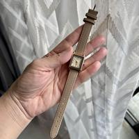 Jam tangan wanita modis Dial kecil persegi baru 2023