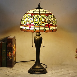 Lampe de table Tiffany LongHuiJing 12 pouces avec abat-jour en verre teinté rétro Wisteria, lampe de chambre à coucher - Product Image 2