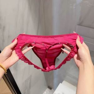 Ensembles soutien-gorge et culotte taille haute sexy pour femmes et strings sans couture à séchage rapide avec broderie 3D - Product Image 1