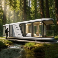 Capsule de camping préfabriquée en acier léger moderne, écologique, mobile, pour une séjour de luxe dans un cadre pittoresque