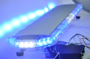 Barra de luz de advertencia estroboscópica de baliza de emergencia de 47 pulgadas con altavoz de sirena de 100 vatios <span class=keywords><strong>para</strong></span> ambulancia camión de bomberos coche patrulla - Product Image 3