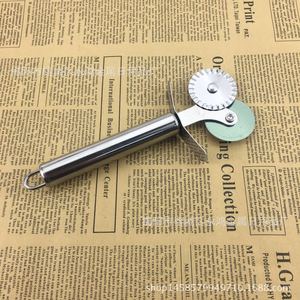 Cortador de pizza de acero inoxidable con cuchilla redonda para utensilios de repostería - Product Image 4