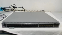 Commutateur SAN d'entreprise puissant Brocade G710 32 Go POE SNMP QoS avec emplacements d'extension SFP+ pour l'informatique cloud à haute densité