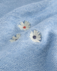 Pantalones Vaqueros de Mezclilla Lavados de Cintura Alta para Mujer, Estilo Casual de Verano, Bordados con Flores, con Botones, Ropa de Calle Elegante, Alta Calidad OEM - Product Image 5