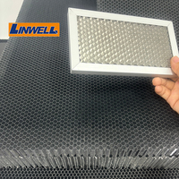 Nouveau matériau moderne en nid d'abeille micro-poreux en aluminium pour panneaux muraux de caravanes, yachts, façades et mobilier d'extérieur, finition brossée