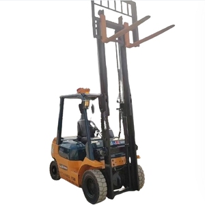 Montacargas Diésel Usado de Alta Calidad, 3 Toneladas, Herramientas de Elevación para Venta al por Menor con Motor Original Japonés a Bajo Precio en Oferta - Product Image 1