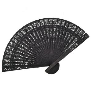 Éventail pliant en bois de cerisier en gros avec logo personnalisé, cadeau souvenir peint, invitation de mariage, éventails en bois de santal pour la danse - Product Image 4