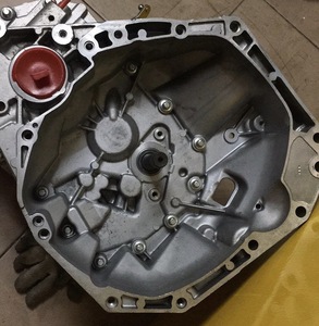 Vente d'usine : Divers engrenages de transmission manuels argentés pour moteur HR16 - Product Image 3